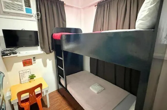 Dormitelsph Bgc Hotel *